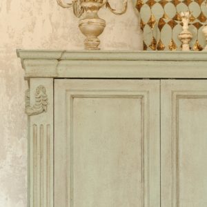 FRESCO-HUTCH-COLOUR-LICHEN-5 b